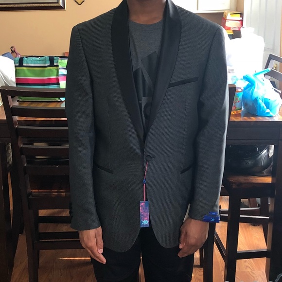 Tuxedo Jacket - Picture 2 of 3